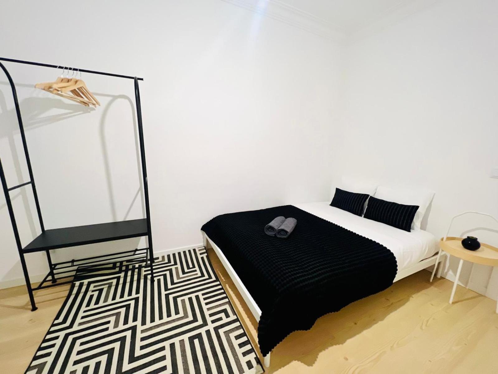 Rooms, Ideal Location For Tourists