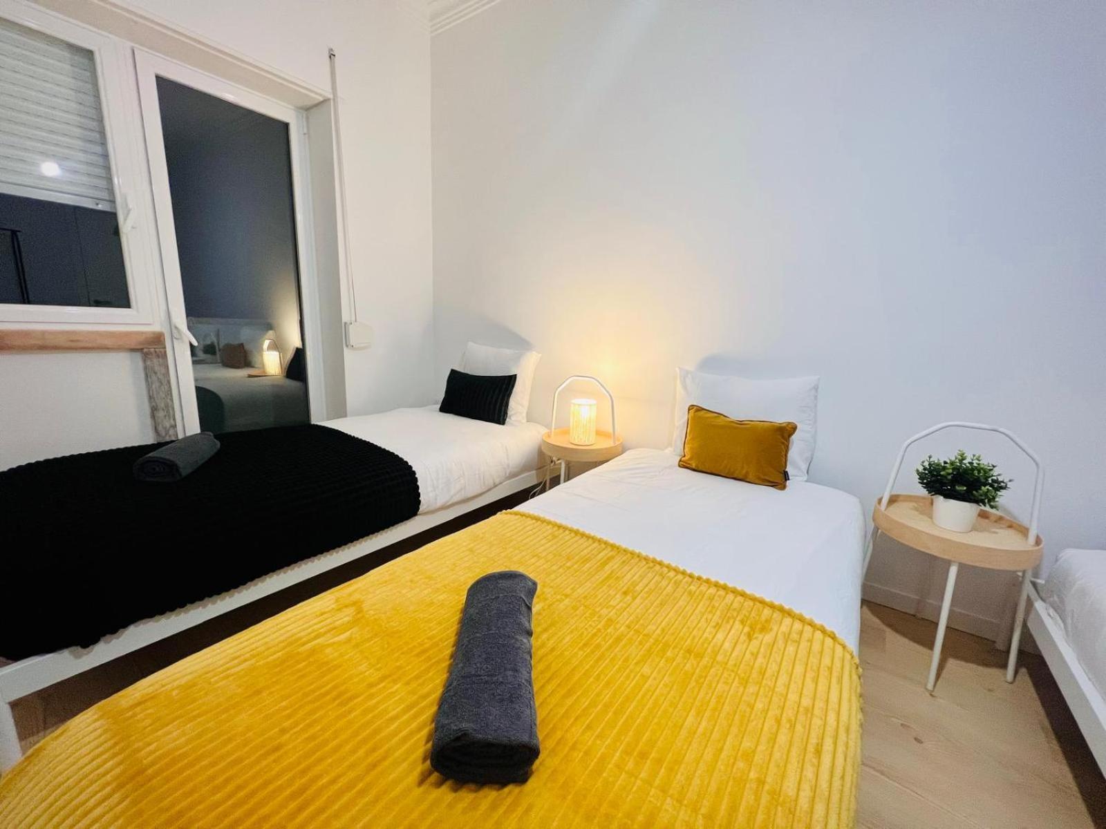 Rooms, Ideal Location For Tourists *