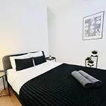 Top Central Lisbon Rooms, Ideal Location For Tourists