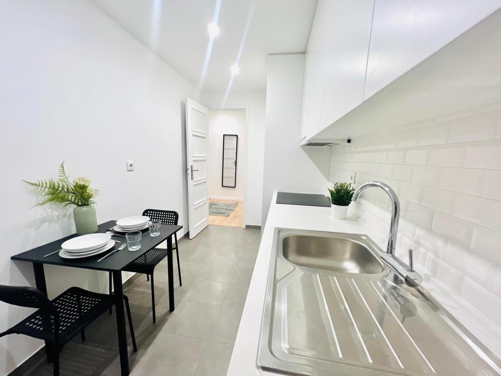 Rooms, Ideal Location For Tourists Hostal Lisboa