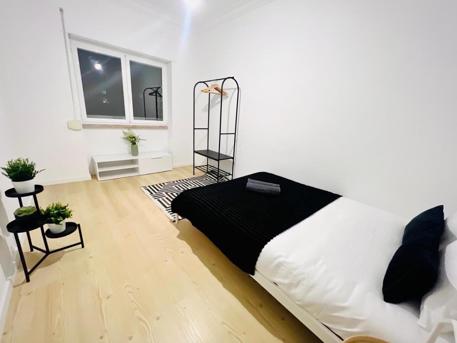 Rooms, Ideal Location For Tourists Hostal *