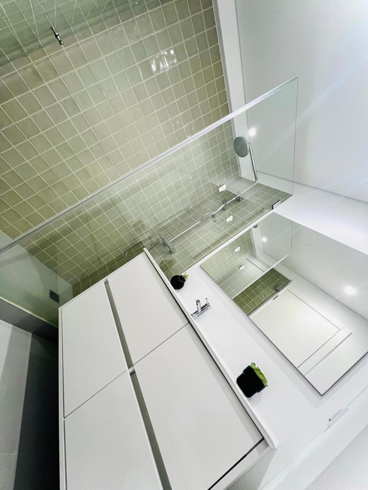 Hostal Rooms, Ideal Location For Tourists